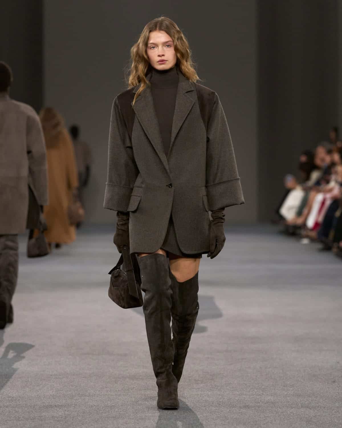 Max Mara: Ready-To-Wear AW26 - 10 Magazine